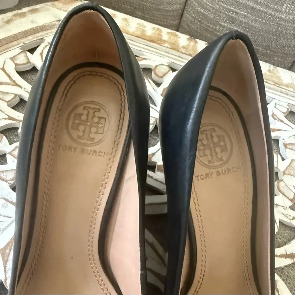 Tory Burch Black Wedge Heels Gold Logo Shoes Women’s 6